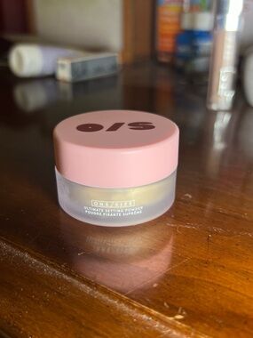 ONE/SIZE Ultimate Setting Powder — TRANSLUCENT